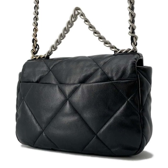 Chanel Black 19 Lambskin Bag Flap Shoulder - Picture 1 of 16